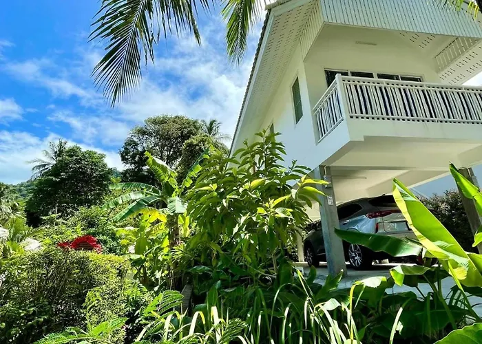 Kata Hillside Hideaway